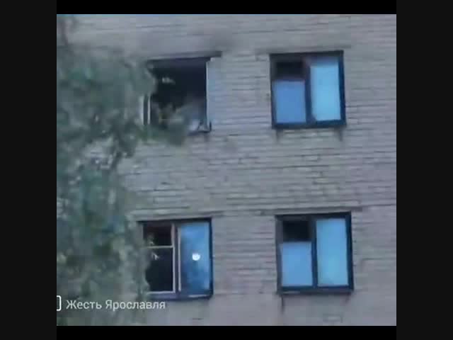 Массовая пьянка в ярославском общежитии завершилась полетом с четвертого этажа