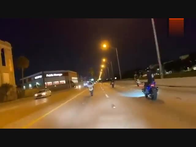 Езда на заднем колесе, которую девушка запомнит на всю жизнь.