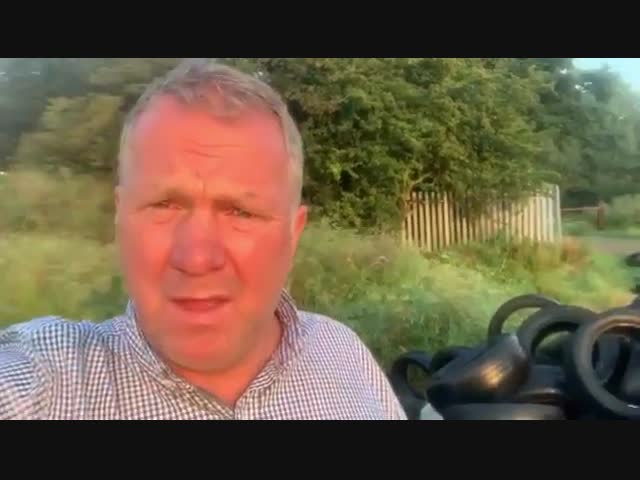 Фермер достойно отомстил за покрышки, выброшенные на его земле.