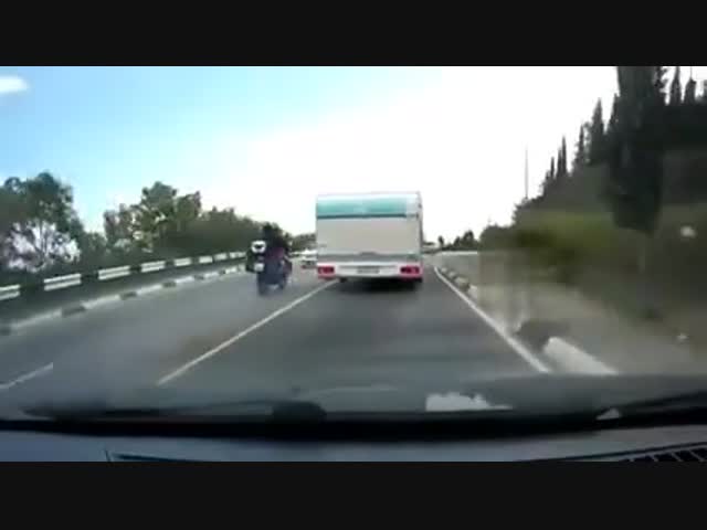 Зря он пошёл на обгон