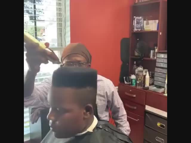 Достаточно ли ровная причёска?