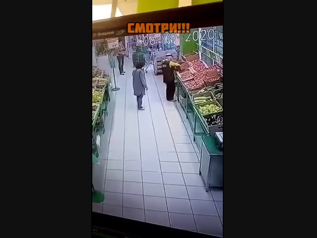 В Ульяновске женщина с ножом напала на продавщицу в магазине