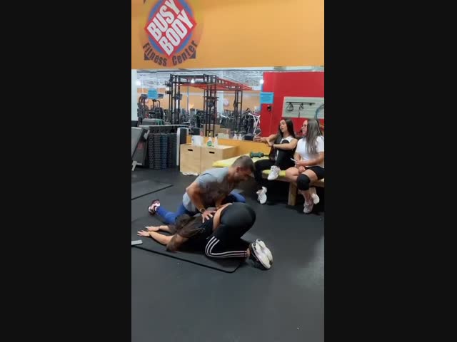 Девушка не сдержалась...