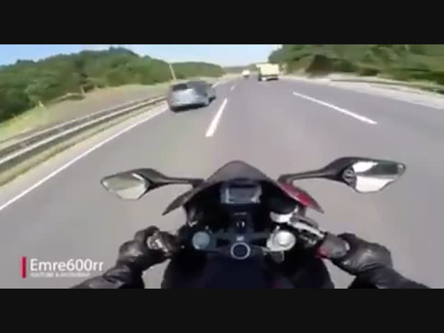 Обиделся,завёлся...