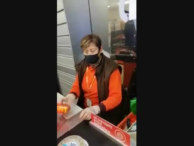 Нет маски - нет филе: эпизод в одном супермаркете Московской области