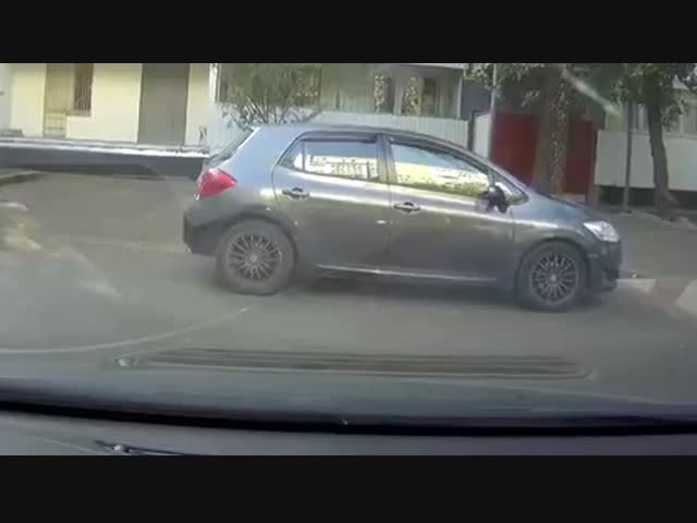 Прокатилась