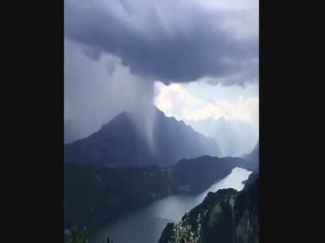 Разрыв неба над озером Мильштаттерзее (Millstatt) в Австрии