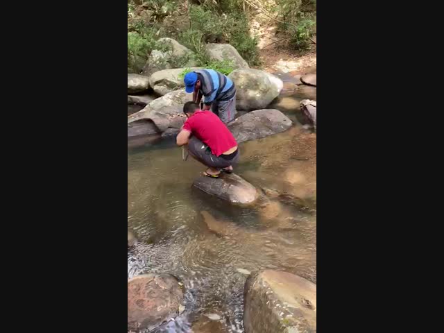 Тоже мне,рыбак-охотник..