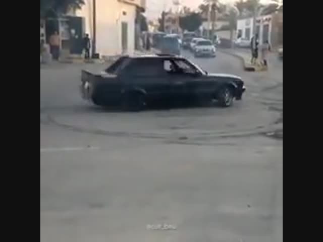 Настоящий деб...джигит