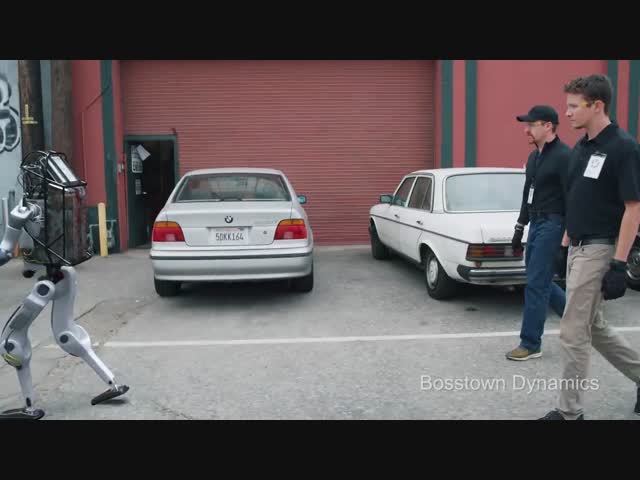 Люди довели робота