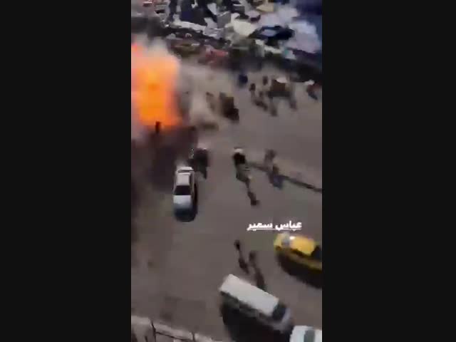 Более 30 человек погибли в результате двух взрывов на рынке в самом центре Багдада