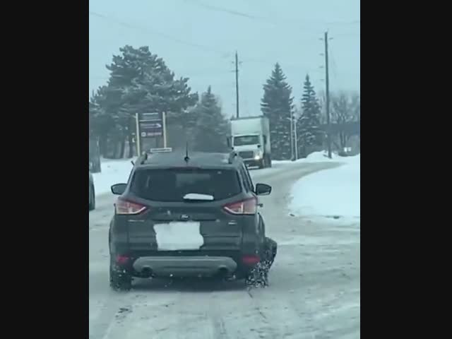 Женщина за рулём