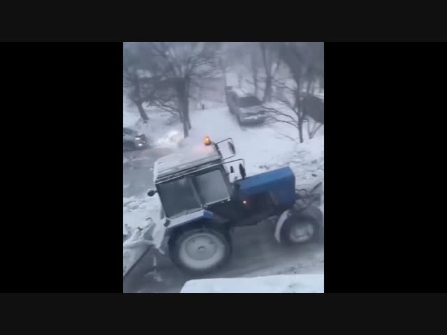 Приключения снегоуборочного трактора 