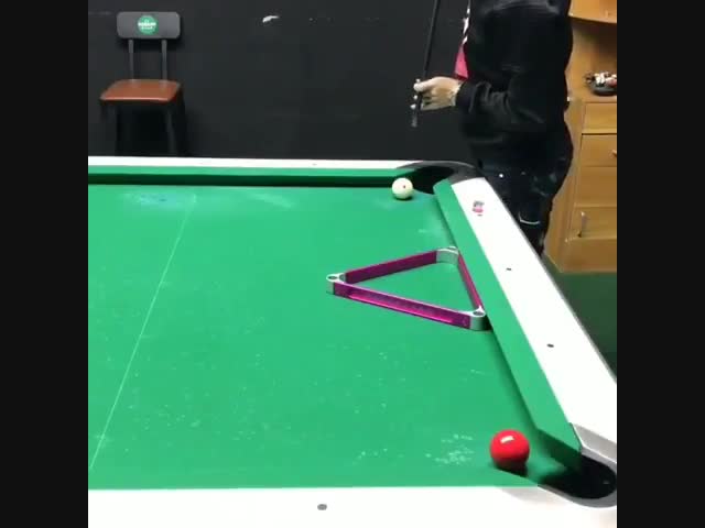 Лучший удар в истории бильарда
