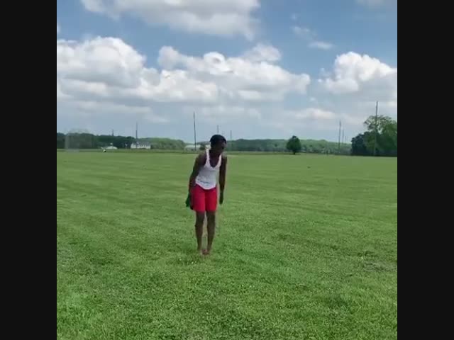 Калеб, 14-летний гимаст, совершил невозможное