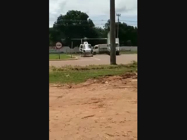 Авария вертолёта и грузовика