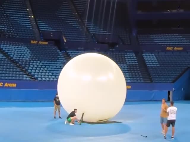 Как красиво лопнуть шарик