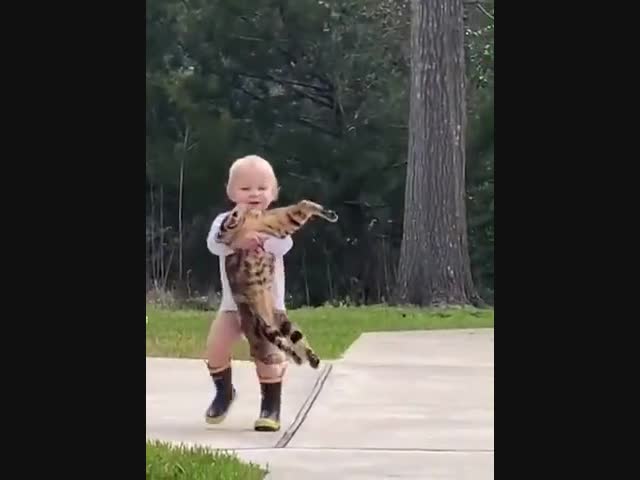 - Мама, смотри, что я нашёл!