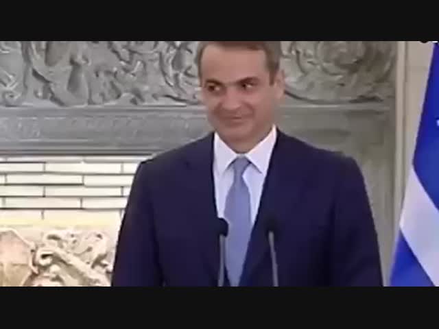 Премьер-министра Греции не зря прозвали мистером Бином