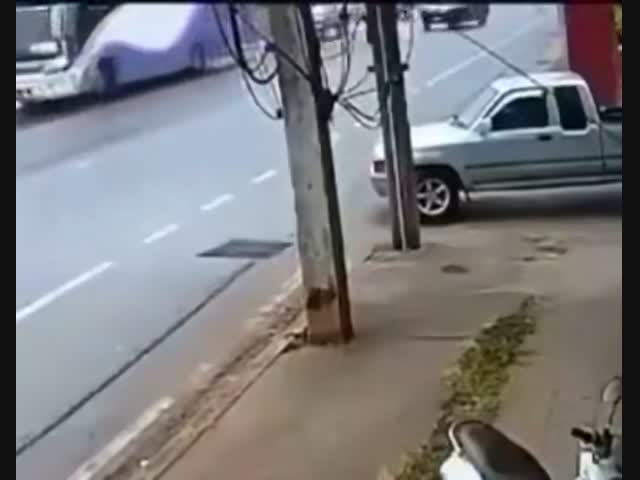 Вовремя увидел