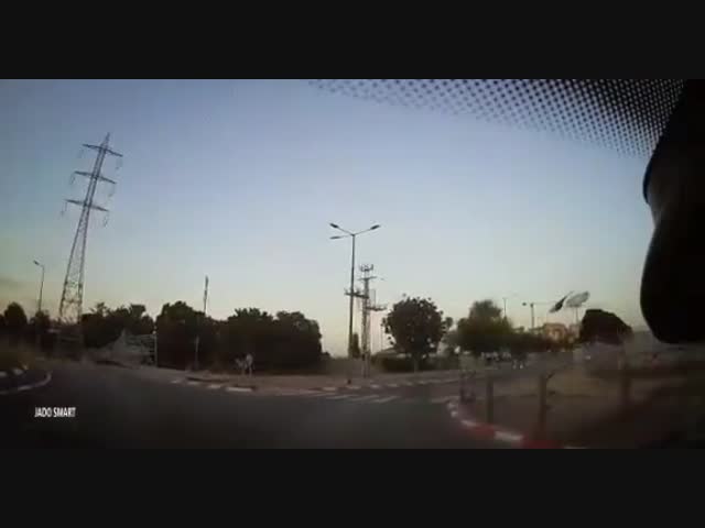 Остановка спасёт от такого «дождя»?