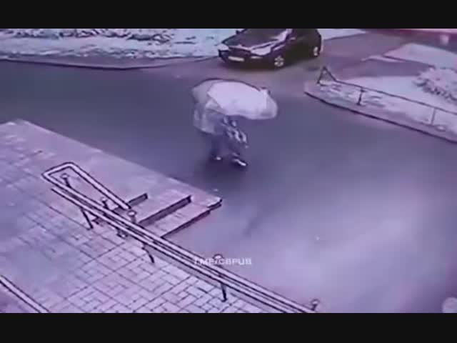 Пишут, что это снегопад в Петербурге