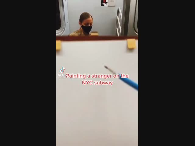 Художник в метро