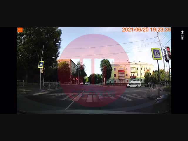 В Серпухове 14-летний мальчик утонул в водоеме, когда плавал с друзьями