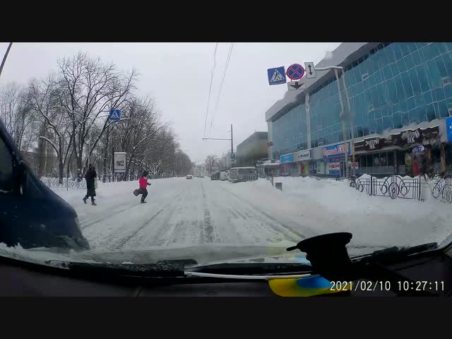 Пешеходам повезло