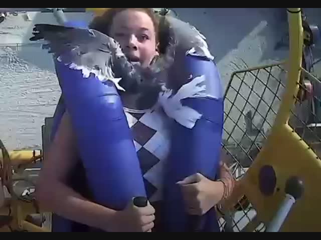 Бедная девушка!