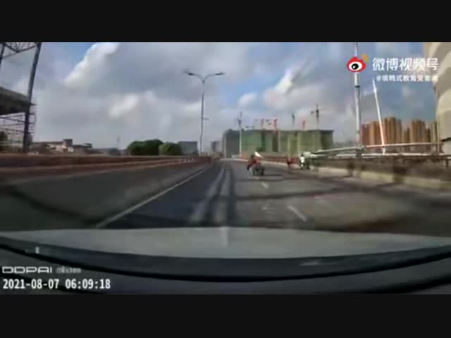 С дороги, смерд!