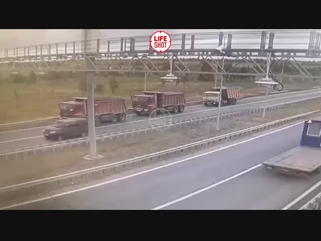 Водитель КамАЗа выжил после очень жёсткой аварии в Тукаевском районе Татарстана