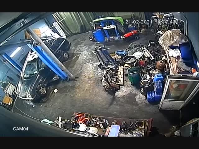 Сам себя наказал