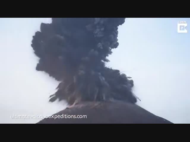 Вот почему к действующему вулкану опасно приближаться