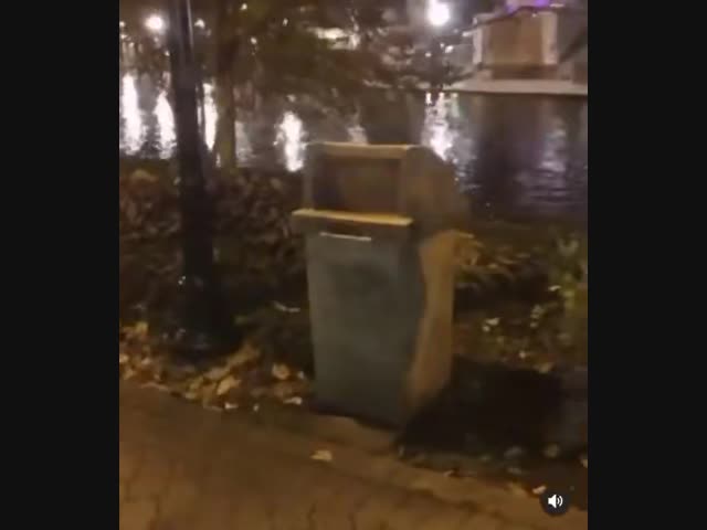 -Эй, как дела?