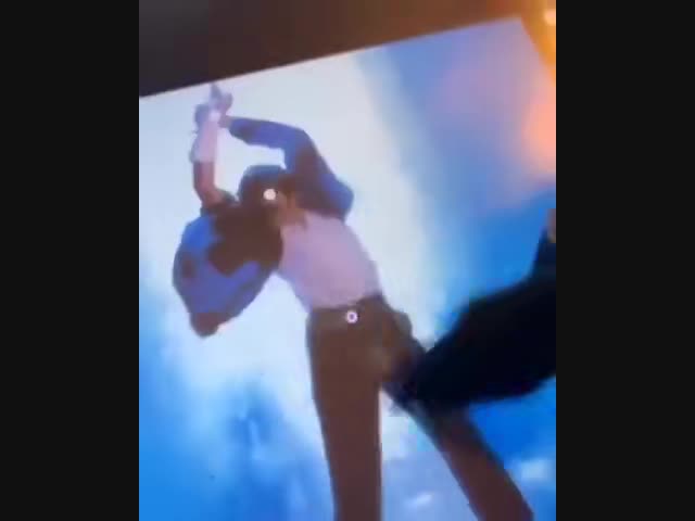 Майкл Джексон жив