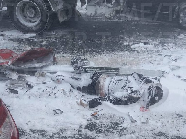 На 56 километре трассы Уфа – Оренбург происходит полный пи3..