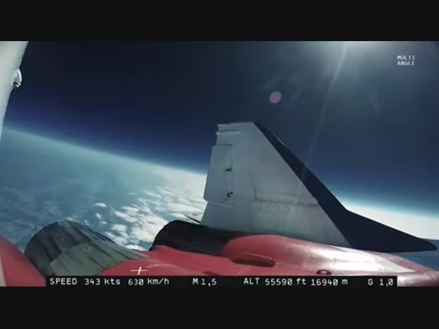 МИГ-29 на высоте 11 км над Землёй