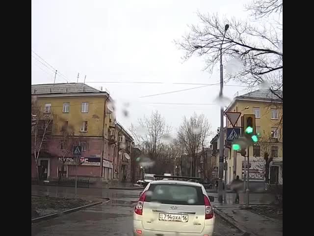 Кто виноват ?