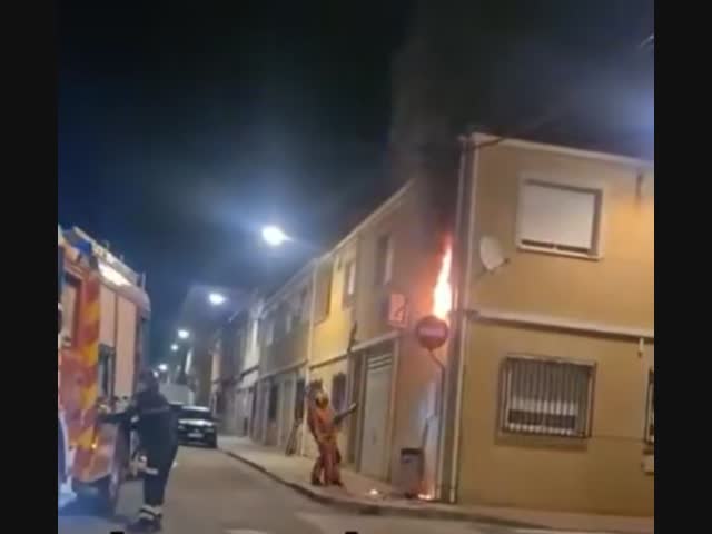 А электричество кто-нибудь выключит?