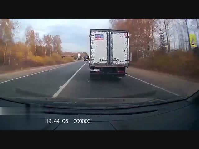 Обгон справа