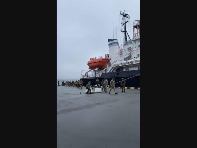 Пограничники с острова Змеиный, живы и здоровы. Хотя их руководство публично похоронило их.