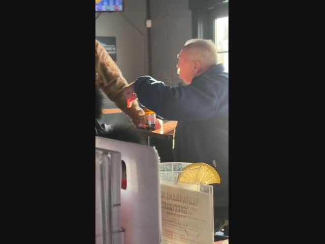 Брызговик бы ему не помешал