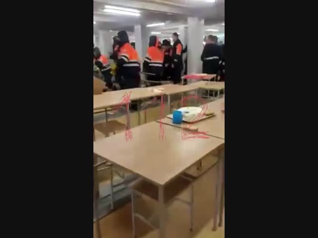 На заводе в Амурской области произошла массовая драка