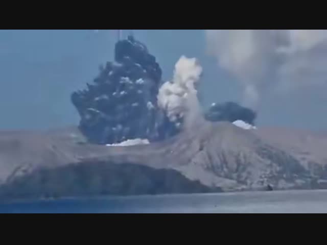 На Филиппинах проснулся вулкан Тааль