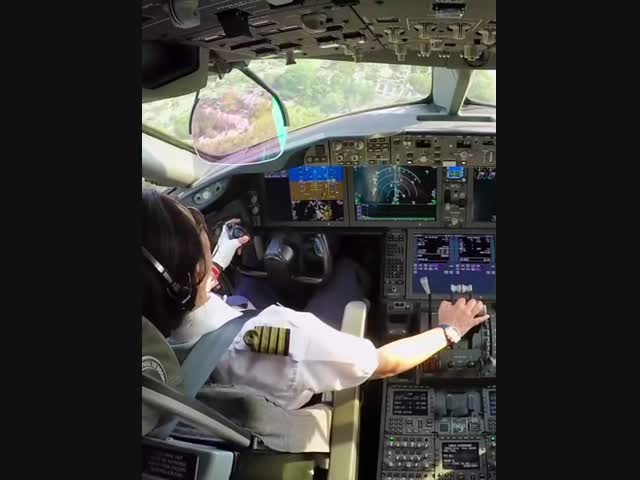 Посадка Боинг-787 из кабины пилота