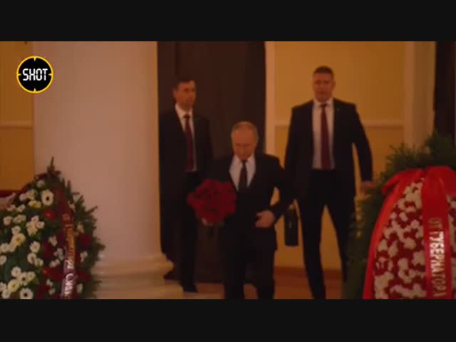 Путин попрощался с Жириновским