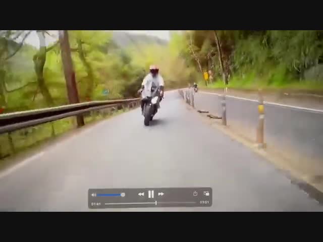 Авария с мотоциклистом