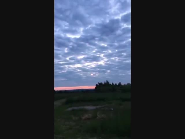 Пролёт украинского истребителя на предельно малой высоте