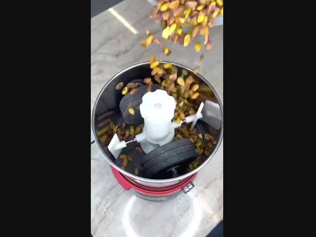 Полностью съедобный дартс⁠⁠